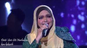 Original lyrics of dialah di hati song by siti nurhaliza. Dato Seri Siti Nurhaliza Medley Dialah Dihati Kau Kekasih Balqis Siti Nurhaliza Astro Malaysia Medley