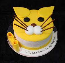 You can never have too many treats for a kitty cat's birthday. Cat Cakes Decoration Ideas Little Birthday Cakes