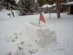 How To Build A Snow House Or Snow Fort With Kids Snow Fort Cool Forts Snow