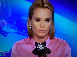 După două săptămâni de absenţă, andreea esca a revenit la pupitrul ştirilor pro tv. Andreea Esca È™i A Schimbat Coafura In SfarÈ™it ApariÈ›ie IneditÄƒ La È™tirile Pro Tv Fanii Sunt SurprinÈ™i Impact