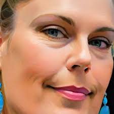 Hi guys! My name is Cade, and I am a new tattoo artist in town. I am  looking to start some more projects similar to the pictures below! If you  are interested