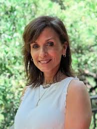 ✨ Hi beautiful humans! I'm Noelle Joy—welcome (back) to House of Joy! ✨  With 25+ years in real estate, I know it's never just about square  footage—it's about creating a lifestyle you