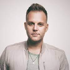 Tim Bannick's Instagram, Twitter & Facebook