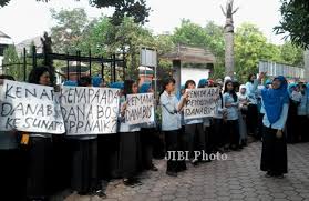 Program kerja tps smk n 1 sragen. Demo Siswa Tuntut Transparansi Ratusan Murid Smkn 1 Sragen Gelar Demo