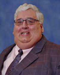 Peter Molinaro's Instagram, Twitter & Facebook