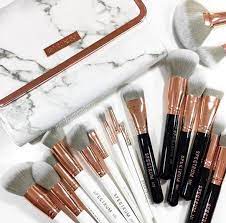 Spectrum Collections Runner Up Best For Eye Make Up Pinterest Uk Style Awards Makeup Skin Care Vibrant Makeup Makeup Items