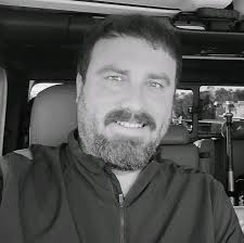 Looking beautiful Pop watch and Jason Roy's family. #JasonRoy #Popwatch  #handsome #supportivedad