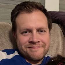 Aaron Gildea's Instagram, Twitter & Facebook