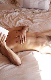 Hombres desnudos en la cama ❤️ Best adult photos at gayporn.id
