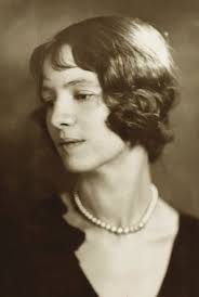 THE COLLEGE MAGAZINE