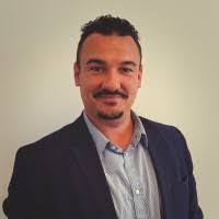 Robert Loos's Instagram, Twitter & Facebook