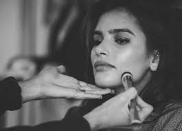 Learning how to contour was an easy move for me thank you to this makeup. Seint