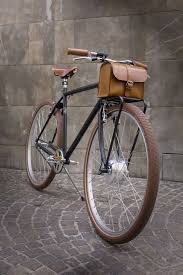 Elegant And Electric Yes We Rock Smart And Elegant E Bikes Made In Italy Velorapida S T Y L E The Vintage E Bike Vintage Fahrrad Retro Fahrrad Fahrrad Design