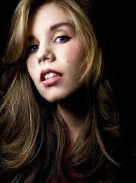 Hillary Weintraub's Instagram, Twitter & Facebook