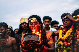 999+ Weird People Pictures | Download Free Images on Unsplash