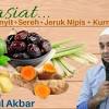 Tambahkan tomat yang sudah dipotong beberapa bagian dan cabai rawit merah. 1