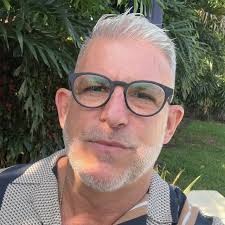 NEW: After 500+ Broadway actors signed a letter denouncing Patti Lupone,  she has issued an apology for her comments toward Black actresses Kecia  Lewis and Audra McDonald