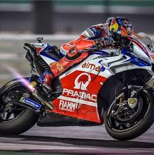 Land on my head lots, when in doubt flat out@teammiller43. Facebook