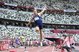 Kevin mayer entre en piste pour le décathlon un policier tué dans une attaque près du pentagone. Tiw1bysfskpjnm