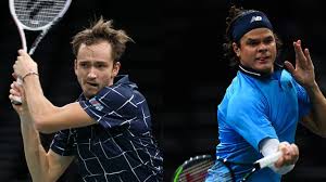 Sur cette photo, il semble que le géant canadien ait un petit ventre. Match Of The Day Daniil Medvedev Vs Milos Raonic Paris Semifinals