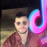 3400+ "Luque" profiles