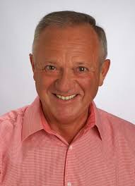 Dietmar Schwan Adjutant Ich freu mich als 1.Adjutant des Prinzenpaars der  Stadt Trier 2019 Pierrot Klein & Marie Claire Klein sowie der K.G. Trier  Süd 1923 e.V. auf eine tolle und erfolgreiche Session 2019.