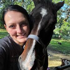 Does anyone know the hours for cloverdale school? I have a kiddo going  there next year and curious about hours for kindergarten 😊