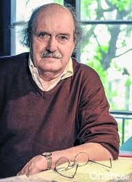 Die Autobiografie war sein letztes Buch: Der große Schweizer Schriftsteller  Urs Widmer ist mit ...: Ein Wortzauberer und Weltenerzeuger