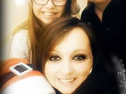 Fundraiser by Renée Veilleux : Single mother who was in a snowmobile  accident.