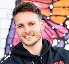 Zach Fenner's Instagram, Twitter & Facebook