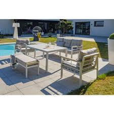 Le salon de jardin est un élément indispensable pour aménager votre terrasse et passer des moments conviviaux en famille ou entre amis. Salon De Jardin Cayenne 7p En Aluminium Blanc Cayenne S3