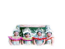 Pembentukan dan perkembangan terjadi semasa zaman kegemilangan kerajaan dayak di tampun juah. Kaum Etnik Di Sarawak