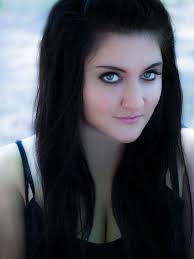 Newtown's Gina Sicilia puts out new music from Nashville