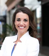 Felicia Becker's Instagram, Twitter & Facebook