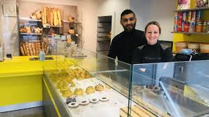 Bonsoir à tous nous vous rappelons que votre boulangerie pâtisserie reste ouverte pendant les travaux du parking vous pouvez stationner sur le. La Seule Boulangerie De Templemars A Finalement Pu Etre Reprise Par Un Jeune Couple