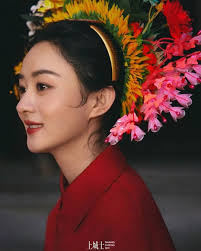 Trend "cài trâm hoa" gây sốt cõi mạng xứ Trung