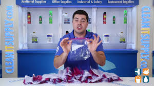 Ziploc storage bags, 1 quart, clear, 1.75 mil, 50/box, are the right size for storing extra food. Ziploc Double Zipper 1 Quart Food Storage Bags 500 Bags Youtube