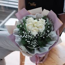 Mawar putih tanda perpisahan arahan bade hj azmi,terbitan suhan movies. Fakta Menarik Bunga Mawar Putih Yulika Florist