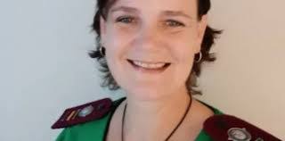 Amanda Dunne's Instagram, Twitter & Facebook