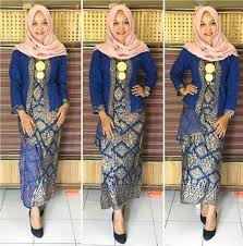 Untuk memilih baju pesta kurung ynag modern merupakan alternatif yang terbaik untuk anda yang meninginkan untuk tampil menjadi lebih muslimah dengan menggunakan desain yang elegan dan trendy. 50 Model Kebaya Muslim Modern Untuk Anak Muda Terbaru