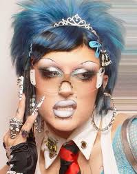 Lou Blunt ᶻ 𝘇 𐰁 #teamlydia