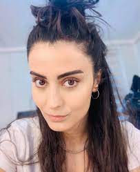 الممثلة التركية أمل ديدي emel dede تاريخ ميلاد الفنانة امل ديدي هو 5 سبتمبر سنة 1989م ، عمرها في 2017 هو. Emel Dede Facebook