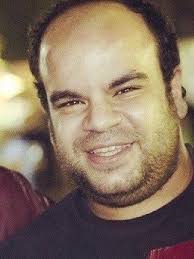 With all the distractions and difficulties we have in life, i'm so happy and proud that we are still able to make some arts, some music, some hope. Ø®Ø·ÙˆØ¨Ø© Ù†Ø¬Ù… Ù…Ø³Ø±Ø­ Ù…ØµØ± Ù…Ø­Ù…Ø¯ Ø¹Ø¨Ø¯Ø§Ù„Ø±Ø­Ù…Ù† Ø¨Ø§Ù„Ø¹Ø±Ø¨ÙŠ