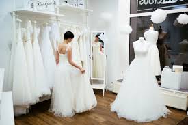Gebrauchte kleidung verkaufen schafft platz im überfüllten schrank. Brautmoden Magdeburg Finde Dein Hochzeitskleid