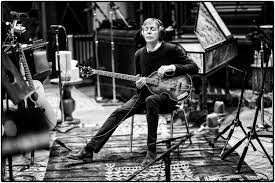 A Tale Of Two Pauls Mccartney Moves Ahead Simon Looks Back
