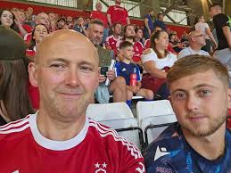 Guess my age here and win a Christmas gift from me! Let's go 🥰😁  #JamesSpader