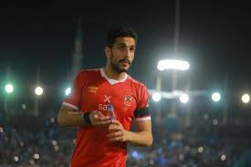 علق الكابتن أيمن يونس نجم نادي الزمالك، علي طرد الحكم أمين عمر لاعب الزمالك أشرف بن شرقي والمدير الفني باتريس كارتيرون Ø£ÙŠÙ…Ù† Ø£Ø´Ø±Ù Ù„Ø¬Ù…Ø§Ù‡ÙŠØ± Ø§Ù„Ø²Ù…Ø§Ù„Ùƒ ÙƒØ§Ù† Ù„Ø§Ø¨Ø¯ Ù…Ù† ÙØ±ÙŠÙ‚ Ù…Ù†ØªØµØ± ÙŠÙ„Ø§ÙƒÙˆØ±Ø©