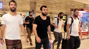 Okan turan başrolünde oktay kaynarca ve deniz çakır'ın olduğu eşkıya dünyaya hükümdar olmaz dizisinde reha karakterine hayat veriyor. Arda Bu Fotografi Paylasti Ve Futbol Sosyal Medya Dedikodulari Sporx Galeri