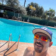 Is Doc Browns still open?