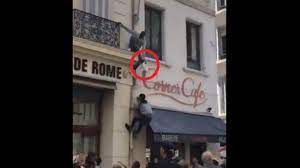 Découvrez le maryland (1 rue de rome, 13001 marseille) avec toutes les photos du quartier, le plan d'accès, les avis et les infos pratiques : L Impressionnant Sauvetage De Trois Enfants Lors D Un Incendie A Marseille